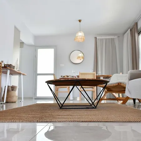 Geo Panoramic +pool +game +gym Villa *