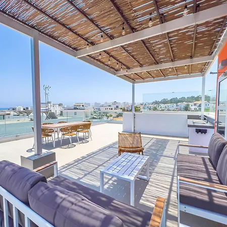 Geo Panoramic +pool +game +gym Villa *